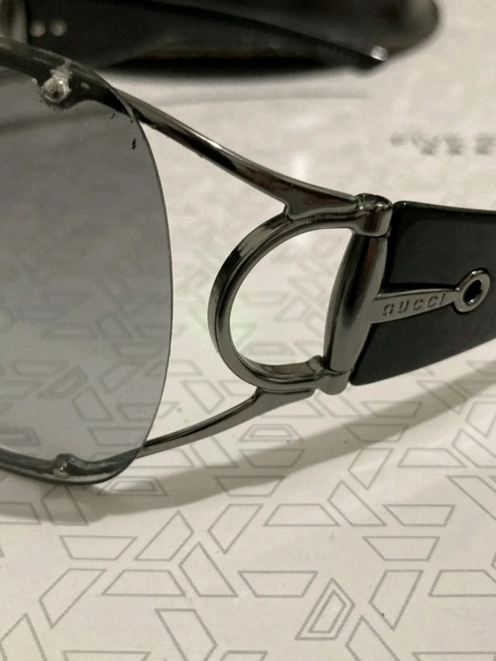 Gucci Black Frame Sunglasses with Gray Gradient Lenses and Logo Case - Picture 3 of 8